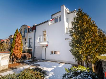 Prodej - dům/vila, 223 m² obrázek