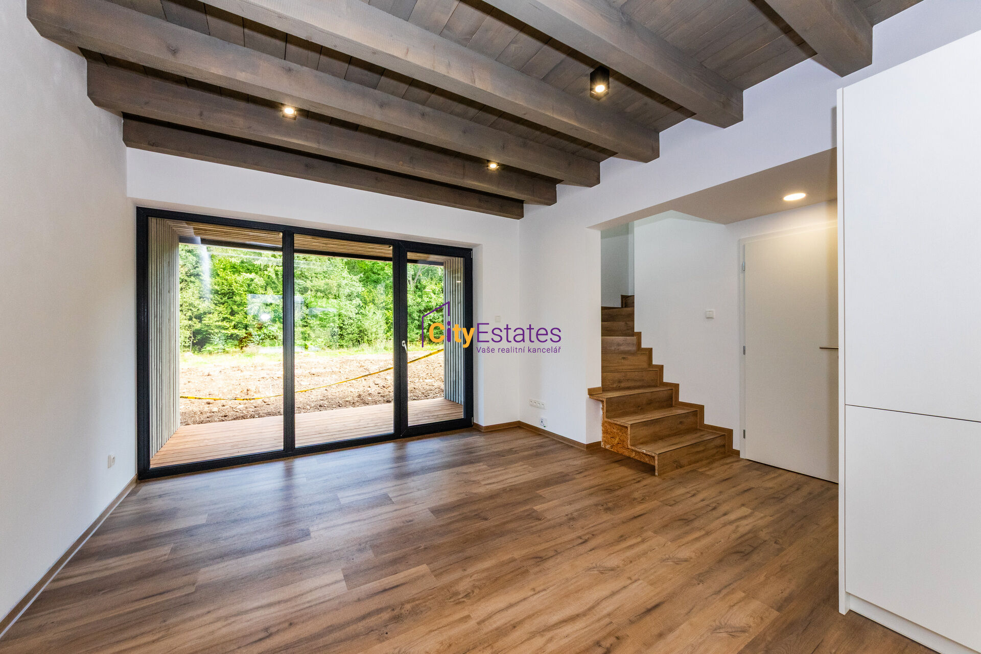 Byt 3kk na Horní Bečvě s oknem ve štítě  se zahrádkou a  dvě parkovací stání D/4