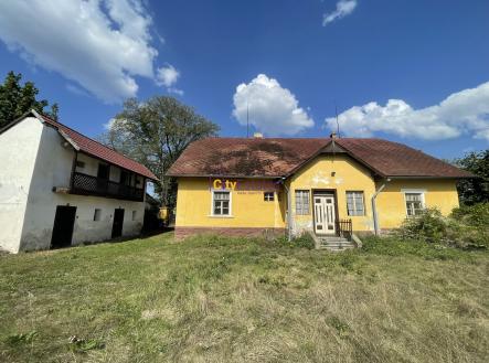 Prodej - dům/vila, 1 300 m²