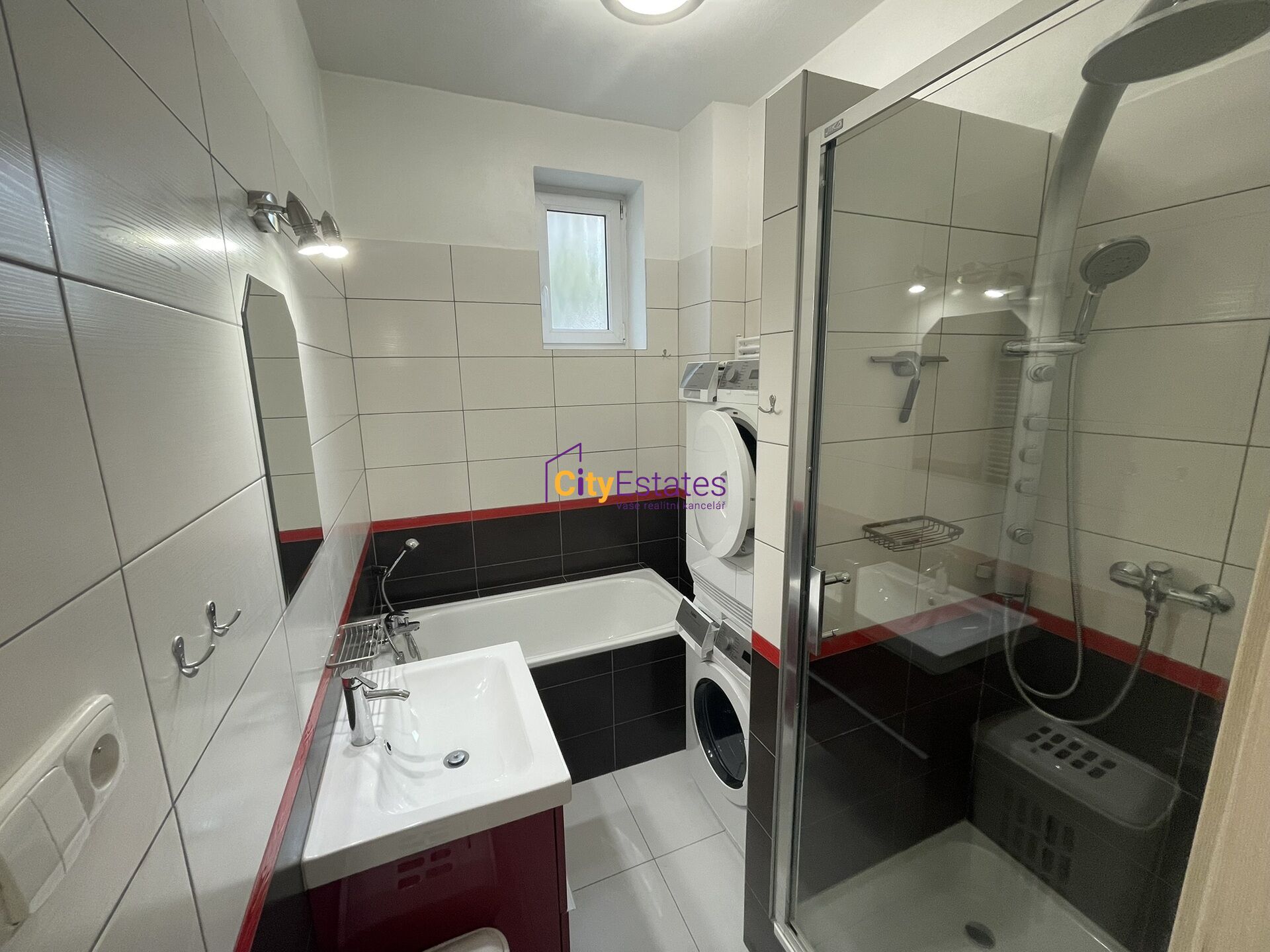 Prostorný byt 3+1 se zahradou v Košířích na prodej