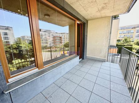 Pronájem bytu, 3+kk, 82 m²