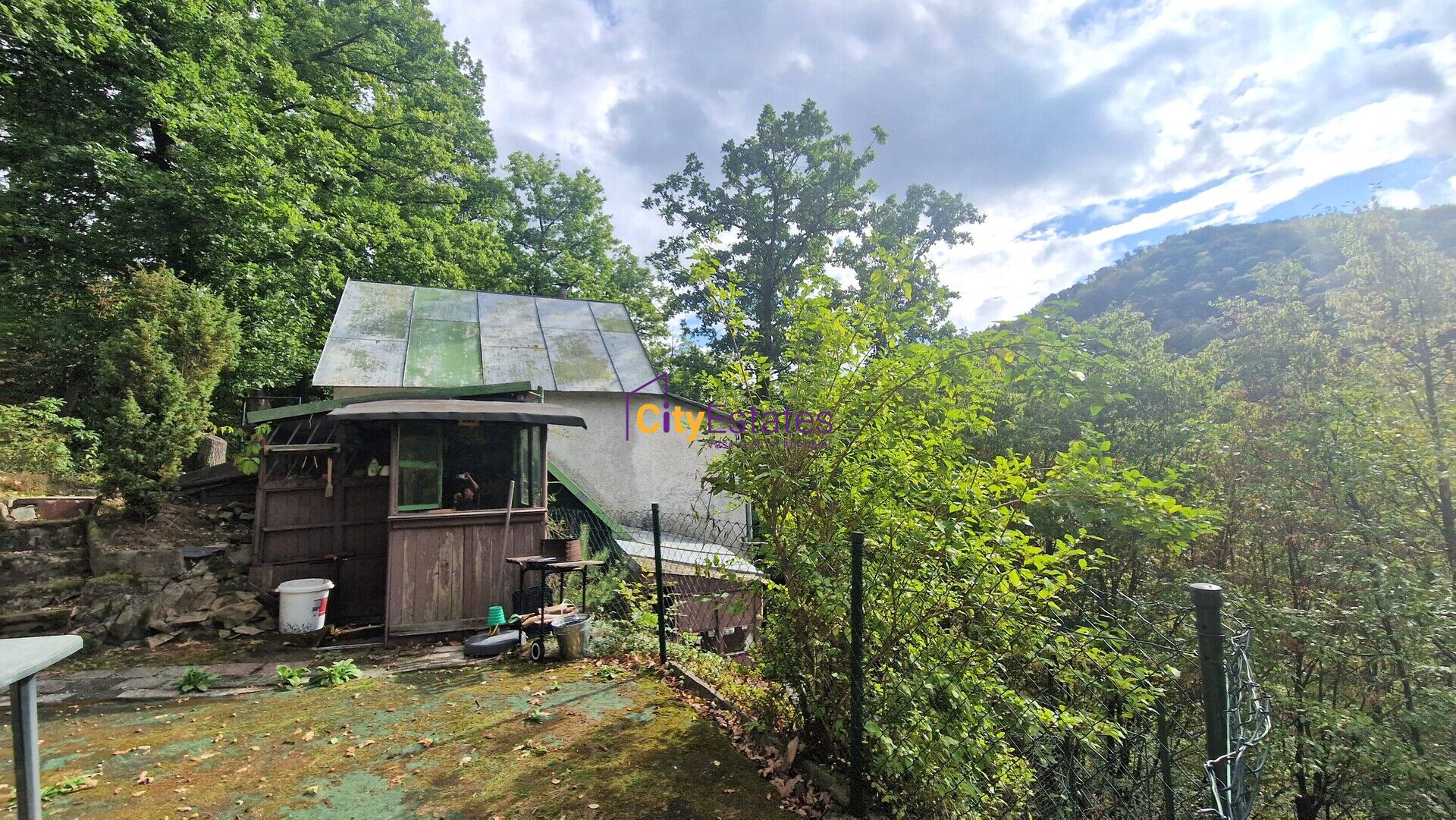 Prodej chaty Luka pod Medníkem