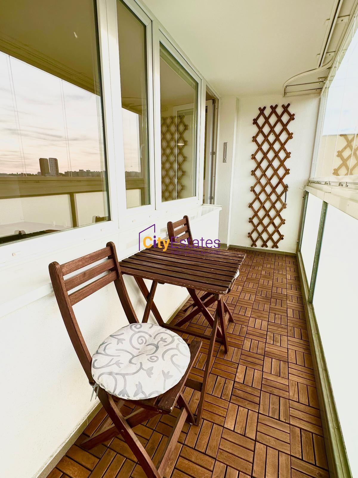 Krásný moderní byt 3+kk s velkou lodžií a hezkým výhledem, 75 m2, Praha 5 - Stodůlky