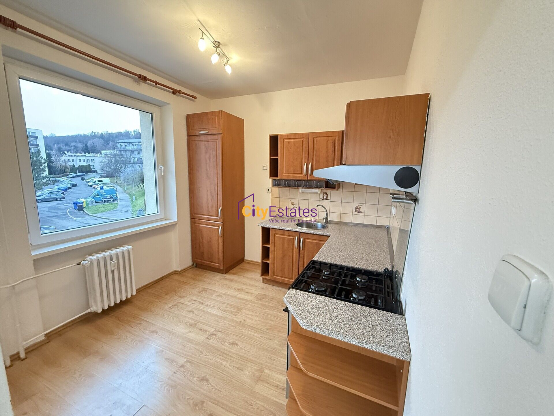 Pronájem slunného bytu 3+1 ve vyhledávané lokalitě Praha 5 Smíchov