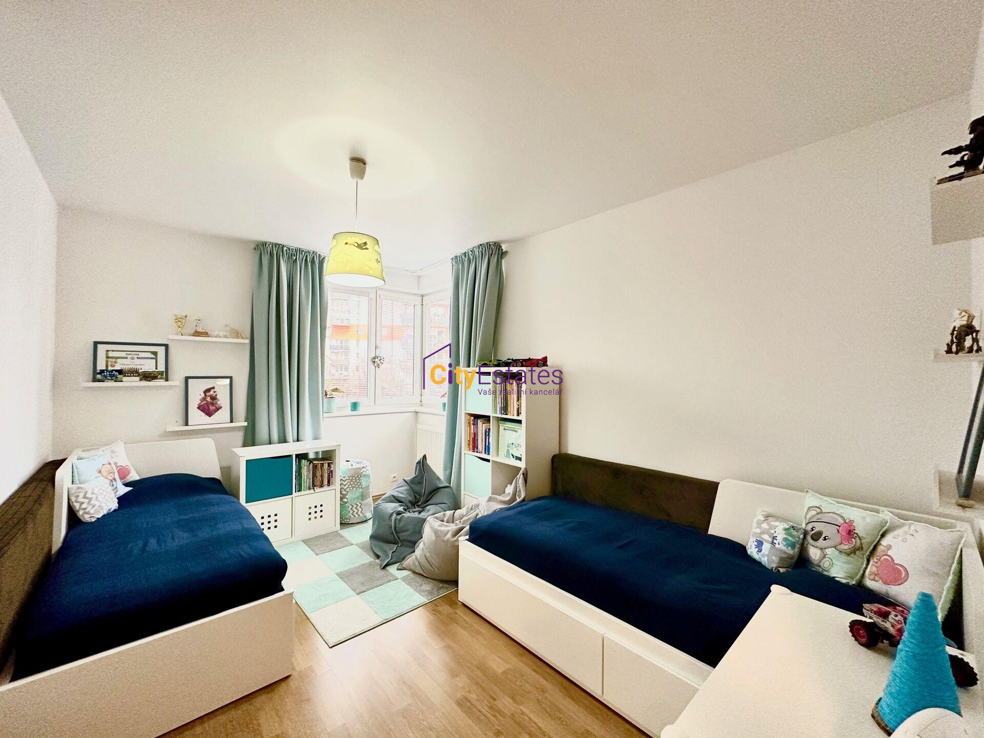 Krásný, prostorný byt 4+kk s terasou a balkonem, s parkovacím stáním přímo v domě, Stodůlky