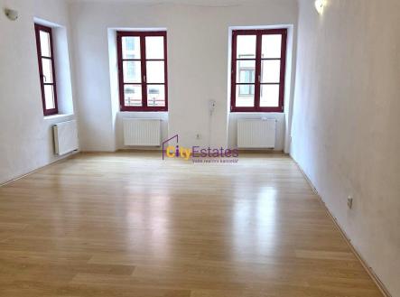 Pronájem - kanceláře, 59 m²