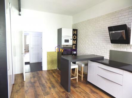 Pronájem bytu, 1+kk, 45 m²