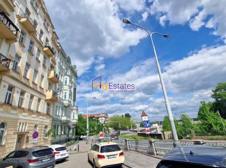 Prodej - kanceláře, 135 m²