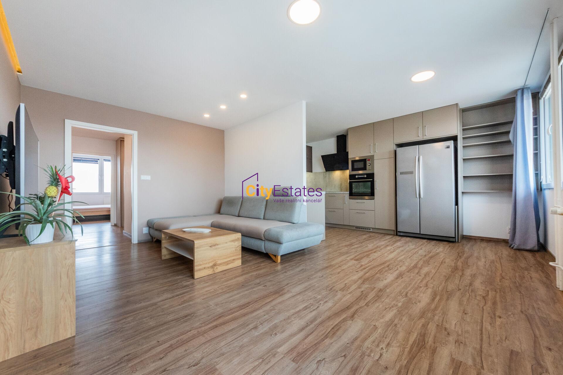 Moderně zrekonstruovaný byt 3kk  s klimatizací a mimoříádnou koupelnou  Praha  - Prosek