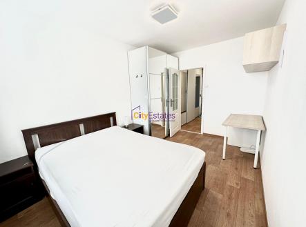 Pronájem bytu, 2+kk, 42 m²