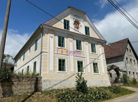 Prodej - chata/rekreační objekt, 700 m²