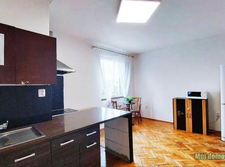 yzUHfL5fXWU.jpg | Prodej - dům/vila, 234 m²