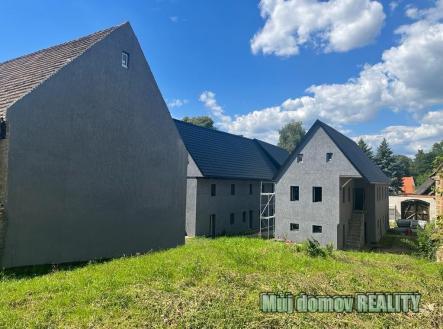 nab_449718279.jpg | Prodej - dům/vila, 1 143 m²