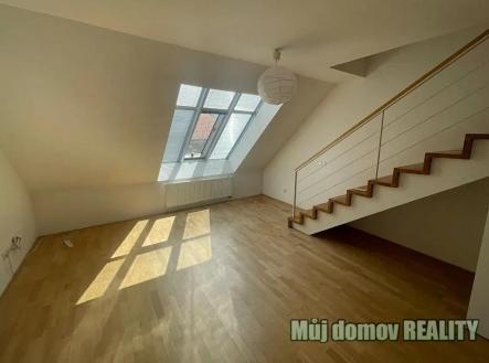 504252698_1451791662658659_981189494746198616_n.jpg | Prodej bytu, 2+kk, 72 m²