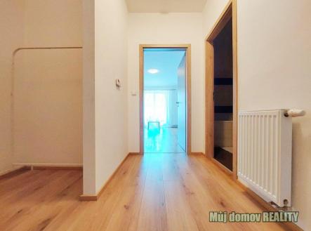 Pronájem bytu, 1+kk, 40 m² obrázek