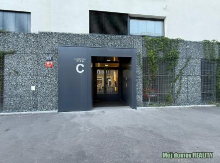 nab_468925807.jpg | Pronájem bytu, 2+kk, 54 m²