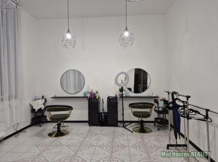 574459886_1570183017486189_2734350105909037693_n.jpg | Pronájem - obchodní prostor, 233 m²