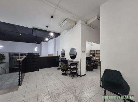 571336519_1570182167486274_6845087045577694690_n.jpg | Pronájem - obchodní prostor, 233 m²