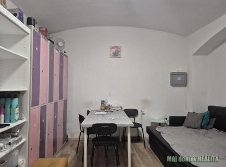 572012229_1567316381106186_2474262658824002634_n.jpg | Pronájem - obchodní prostor, 150 m²