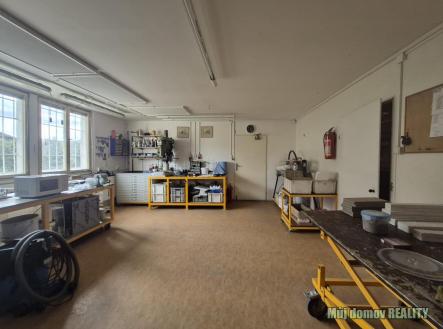 Obrázek WhatsApp, 2025-11-04 v 17.10.07_d4516247.jpg | Pronájem - výrobní prostor, 250 m²