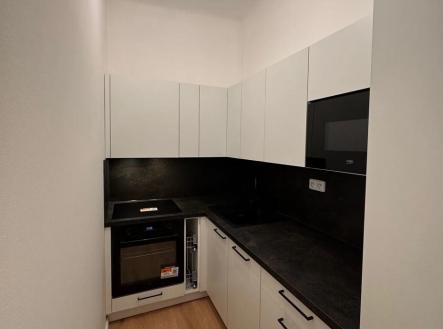  83f7.jpg | Pronájem bytu, 2+kk, 43 m²