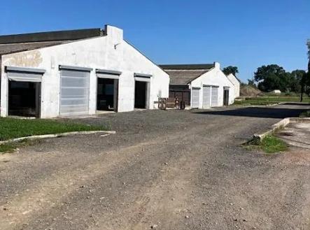 582669865_1582661626238328_2817369953832288963_n.jpg | Pronájem - zemědělský objekt, 3 000 m²