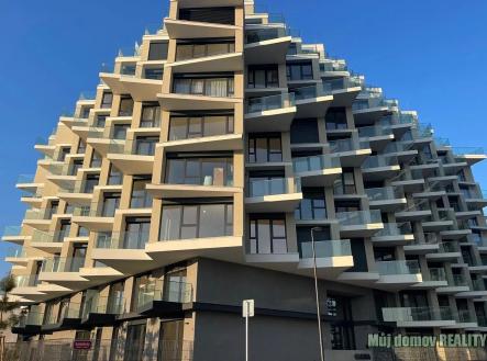 627650645_1647036219800868_5557896990435734883_n.jpg | Pronájem bytu, 2+kk, 67 m²