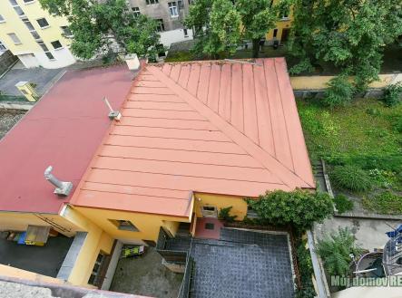 641428026_1662315378272952_7766292395556868115_n.jpg | Pronájem - obchodní prostor, 300 m²