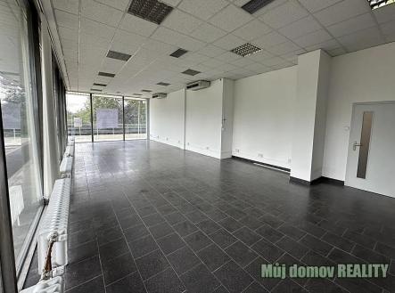 640486246_1662332441604579_795137056077352167_n.jpg | Pronájem - obchodní prostor, 95 m²