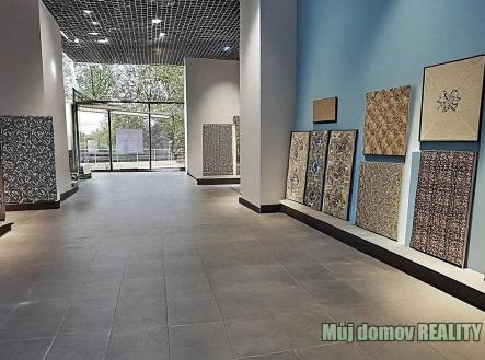 641551776_1662380641599759_1588582470365835419_n.jpg | Pronájem - obchodní prostor, 115 m²