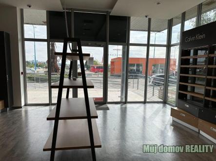 649607902_1674559587048531_4146629442186570908_n.jpg | Pronájem - obchodní prostor, 79 m²