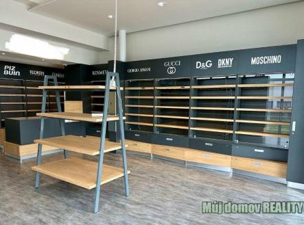 650441287_1674559463715210_2702749502627973110_n.jpg | Pronájem - obchodní prostor, 79 m²