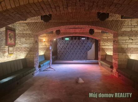 stáhnout (1).jpg | Pronájem - restaurace, 209 m²