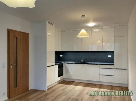 217109792.jpg | Pronájem bytu, 2+kk, 54 m²