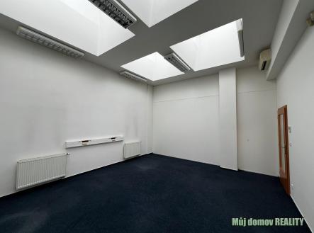 1759832281_Dzw7AGfkVa (1).jpg | Pronájem - kanceláře, 30 m²
