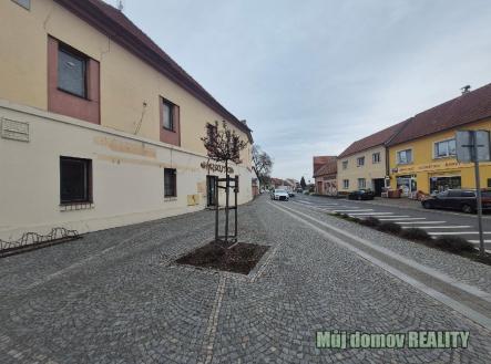 669833742_1699608704543619_8265715793788383531_n.jpg | Pronájem - dům/vila, 1 200 m²