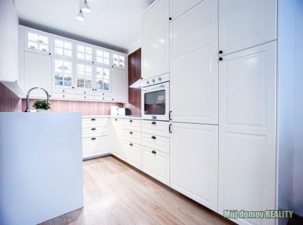 1776710810-qlklaphibs-kuchynska-linka-komplet.jpg | Pronájem bytu, 2+kk, 56 m²