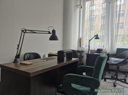 vrvv.jpeg | Pronájem - obchodní prostor, 7 m²