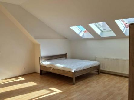Pronájem bytu, 3+kk, 85 m² obrázek