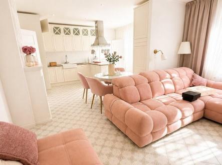 712314399_1740080977163058_3982393326505060442_n.jpg | Pronájem bytu, 2+kk, 75 m²