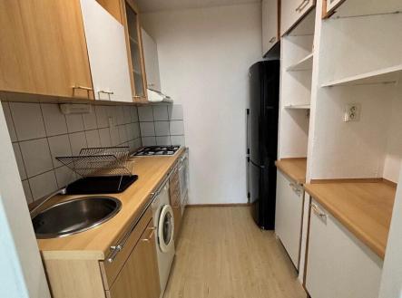 711136913_1740100253827797_7596388138228850371_n.jpg | Pronájem bytu, 2+kk, 44 m²