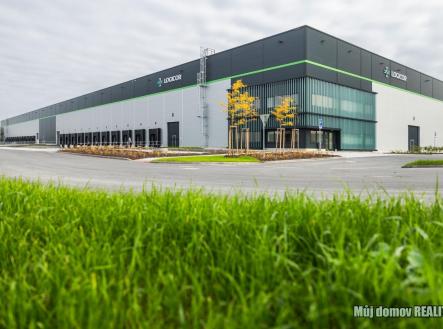 nab_487852551.jpg | Pronájem - komerční objekt, průmyslový areál, 10 200 m²