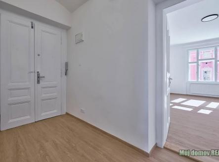 719224034_1749085142929308_419135420759022988_n.jpg | Pronájem bytu, 2+kk, 51 m²
