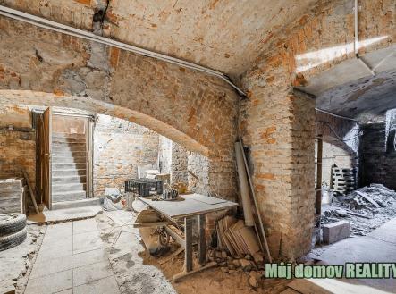 nab_490940847.jpg | Pronájem - skladovací prostor, 120 m²