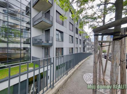 724745054_1755087202329102_261974442540573284_n.jpg | Pronájem bytu, atypický, 61 m²