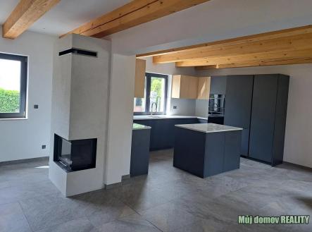 nab_492253301.jpg | Pronájem - dům/vila, 166 m²