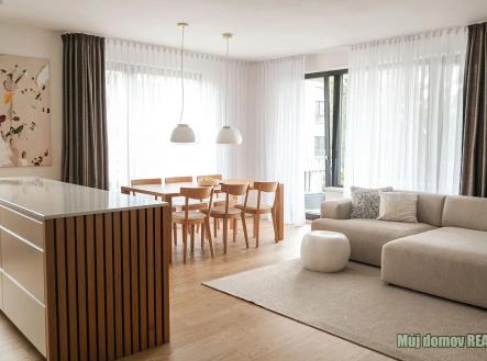 719190178_1749056529598836_5462317541009688384_n.jpg | Pronájem bytu, 3+kk, 86 m²