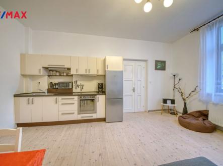 Obývací pokoj s kuchyňským koutem | Pronájem bytu, 2+kk, 60 m²