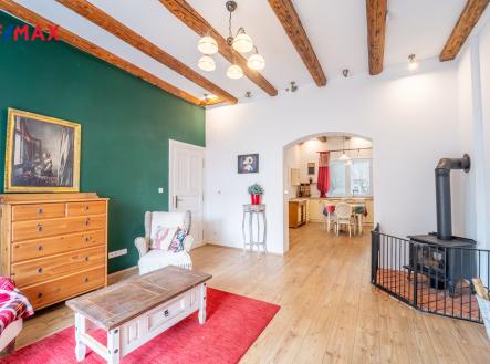 Obývací pokoj a samostatná kuchyně | Prodej - dům/vila, 155 m²