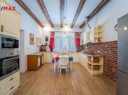 Samostatná kuchyně | Prodej - dům/vila, 155 m²